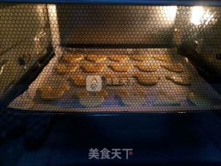 曲奇饼干的做法步骤：1