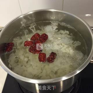 木瓜银耳糖水的做法步骤：6
