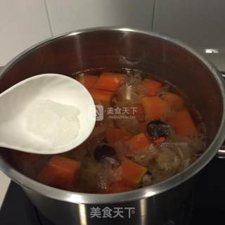 木瓜银耳糖水的做法步骤：8