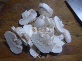 油条蘑菇汤的做法步骤：3