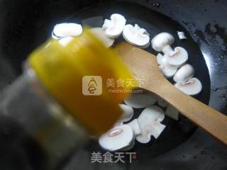 油条蘑菇汤的做法步骤：5