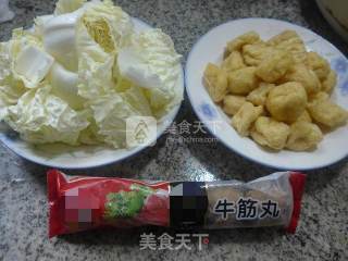 牛筋丸油豆腐煮白菜的做法步骤：1