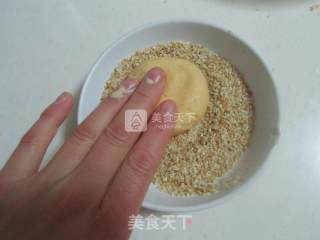 芝麻红薯豆沙饼的做法步骤：7
