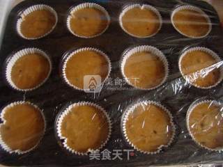 红糖葡萄干马芬的做法步骤：7