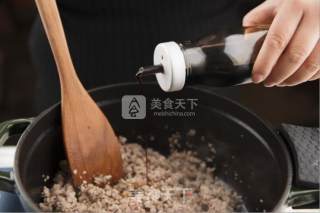 快手烧卖一厨作铸铁锅版的做法步骤：3