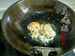黄鸭叫鱼籽火锅的做法步骤：1
