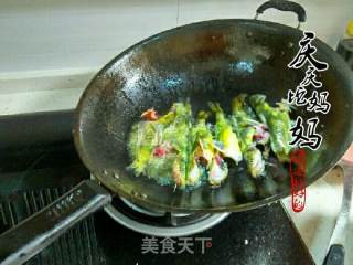 黄鸭叫鱼籽火锅的做法步骤：4