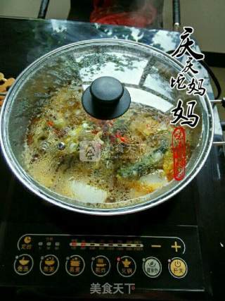 黄鸭叫鱼籽火锅的做法步骤：8