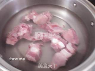 鸡骨草茅根马蹄饮的做法步骤：2