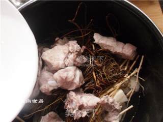 鸡骨草茅根马蹄饮的做法步骤：8