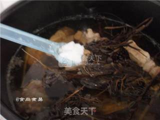 鸡骨草茅根马蹄饮的做法步骤：10