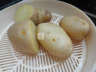好吃到尖叫－－培根土豆泥卷的做法步骤：2