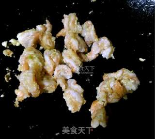 西芹百合溜虾仁的做法步骤：12
