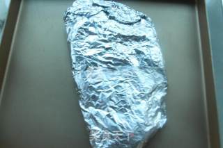 【美味烤箱菜】黑椒香烤龙利鱼的做法步骤：6