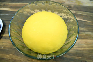 金瓜面包的做法步骤：8
