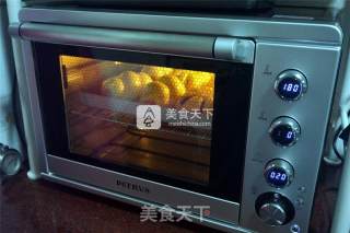 椰汁花式面包的做法步骤：13