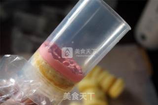 彩虹推推乐蛋糕的做法步骤：4
