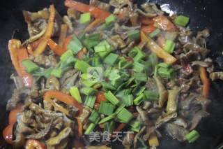 小炒腊猪肠的做法步骤：6