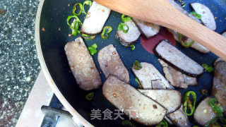 素炒血豆腐的做法步骤：5