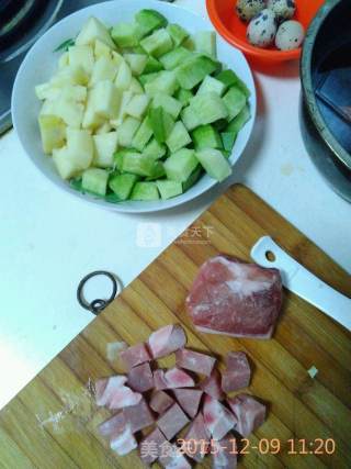 萝卜土豆烧肉的做法步骤：1