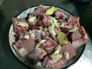 豆豉蒸排骨---冬季简易食谱的做法步骤：3