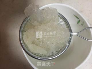 燕窝桃胶炖的做法步骤：3