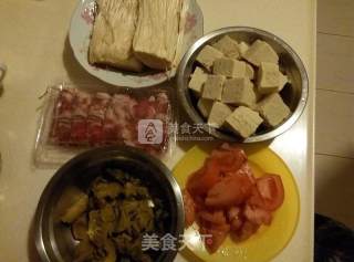 酸辣开胃肥牛的做法步骤：1