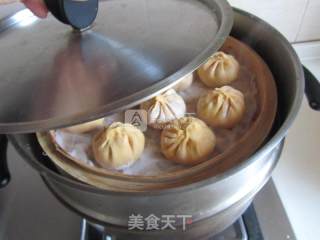 南瓜三鲜灌汤包的做法步骤：19