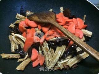 腐竹炒木耳的做法步骤：6