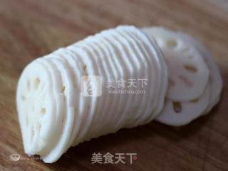 冬季养生爽口菜---酸辣胭脂藕片的做法步骤：4