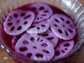 冬季养生爽口菜---酸辣胭脂藕片的做法步骤：7