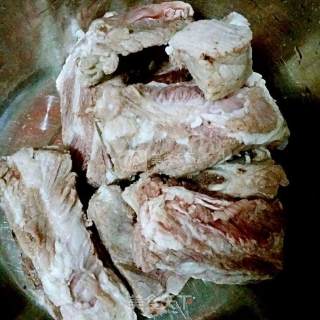 香菇排骨粥的做法步骤：2