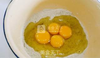 蓝莓抹茶千层蛋糕by：普蓝高科蓝莓美食特约撰稿人的做法步骤：3