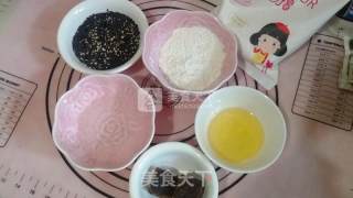 零厨艺版的红糖芝麻香薄饼的做法步骤：2