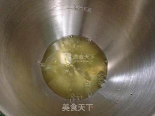 抹茶草莓蛋糕卷的做法步骤：1