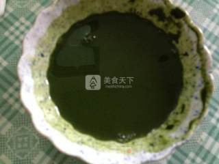 抹茶草莓蛋糕卷的做法步骤：3