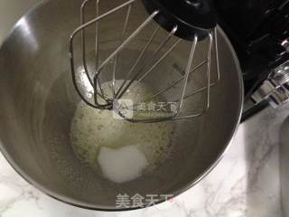 抹茶草莓蛋糕卷的做法步骤：7