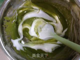 抹茶草莓蛋糕卷的做法步骤：9