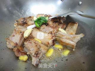 冰花梅酱烧排骨的做法步骤：5