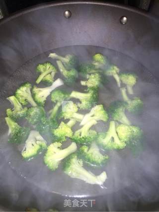 番茄西兰花的做法步骤：4