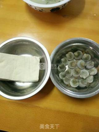 蛤蜊豆腐汤的做法步骤：1