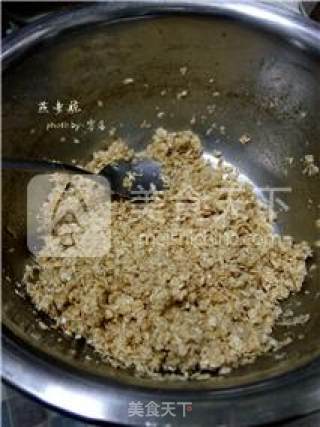 【自制能量条】燕麦脆的做法步骤：4