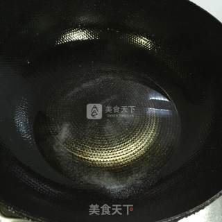 椒盐小杂鱼的做法步骤：2