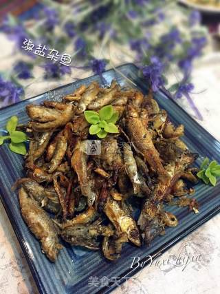 椒盐小杂鱼的做法步骤：7