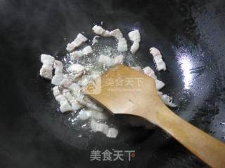 五花肉炒生菜的做法步骤：2