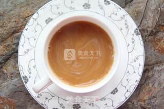 玫瑰奶茶的做法步骤：3