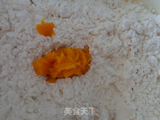 南瓜豆沙饼的做法步骤：5