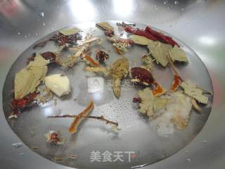 蛋肉一锅端（卤制）的做法步骤：1