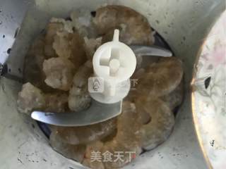 上汤虾球的做法步骤：2