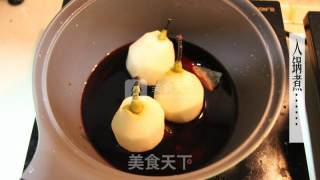 【四叶小馆】红酒炖梨的做法步骤：2